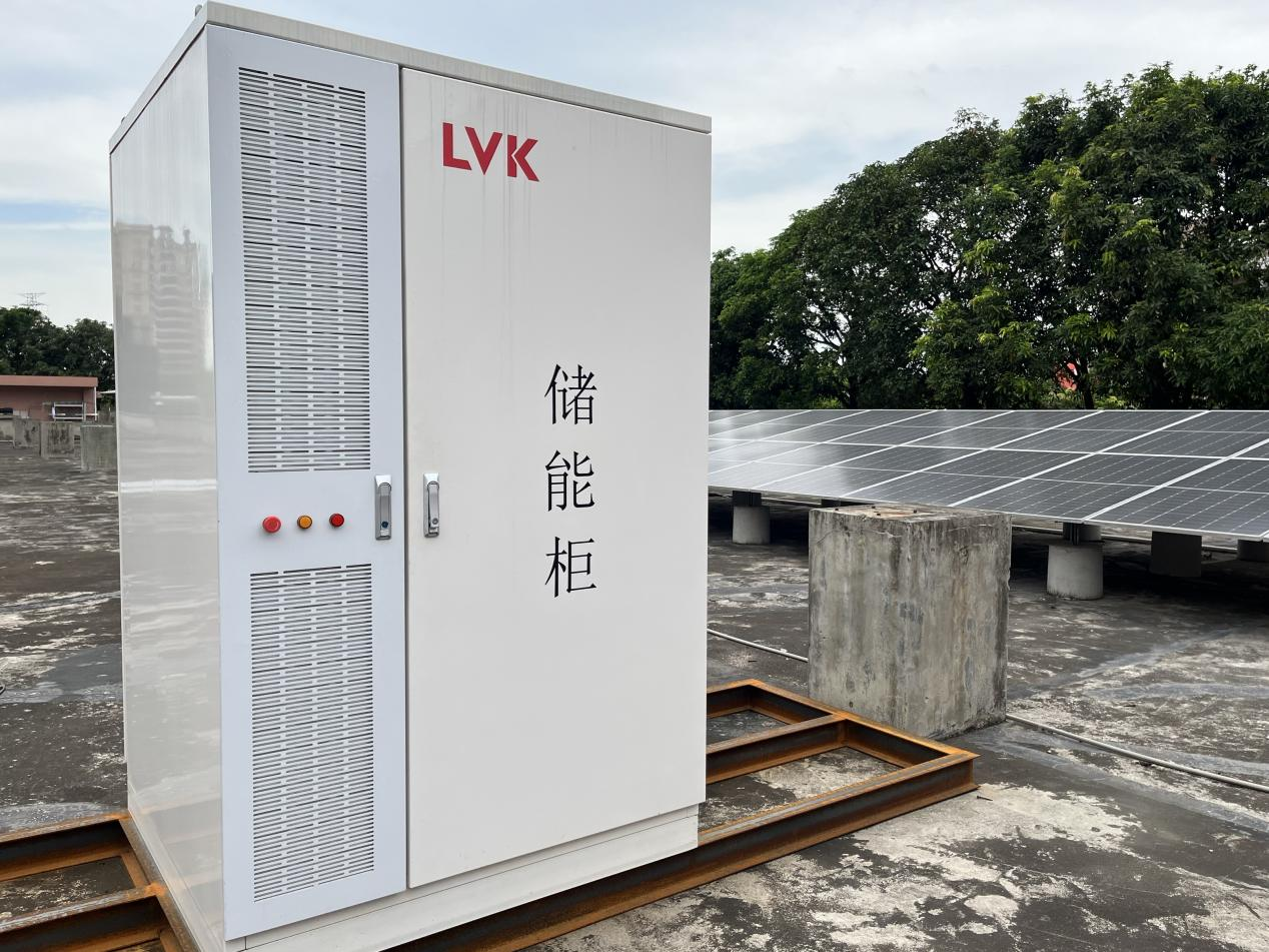 西班牙厂主费尔南多先生：我的榨油机终于可以在白天工作了